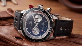 Timex a lansat două ceasuri care arată mult mai scump decât sunt – 39 mm, meca-quartz și design inspirat din motorsport