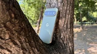 Google Pixel 11 Pro XL: Design premium ușor de recunoscut, culori pastel și un negru mat nou în colecție, plus luminițe RGB 