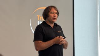 Julien Ducarroz rămâne la conducerea Orange România până în 2029; Cum au evoluat afacerile companiei în mandatul său
