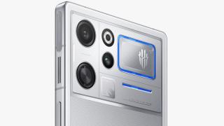Red Magic 12 Pro+ își dezvăluie sistemul spectaculos de răcire: Două circuite cu lichid, ventilator și efecte RGB