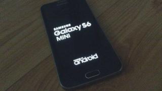 Primele imagini cu Samsung Galaxy S6 Mini apar pe web; lansarea ar putea avea loc luna viitoare