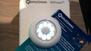 Qualcomm dezvolta o tehnologie ce permite încărcarea wireless şi pe telefoanele cu carcase metalice