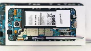 Iată de ce şi cum se blochează stylusul în Galaxy Note 5, conform unei disecţii a terminalului