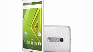 Moto X Play sosește în stocurile Cel.ro la un preț de 1.749 lei pentru versiunea de 16 GB