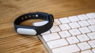 Brățara inteligentă Xiaomi Mi Band 1s este deja la vânzare, costă 24.99 dolari prin intermediul unui retaileri chinez