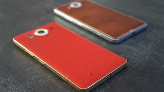 Microsoft Lumia 950 îşi schimbă total lookul cu ajutorul huselor din piele Mozo