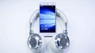 ROM-ul oficial Windows 10 Mobile pentru Xiaomi Mi 4 cu LTE e acum disponibil spre download
