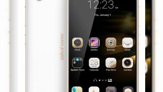 Ulefone Paris Golden costă acum 139.99 dolari; vine și cu accesorii gratuite în valoare de 20 dolari