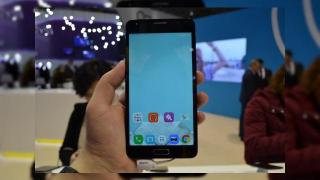 MWC 2016: Alcatel Pop 4S prezentare hands-on - phablet midrange cu muchii rotunjite în spate şi cameră selfie cu blitz (Video)