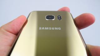 Samsung Galaxy S7 Edge, baterie de battery phone, pe corp de flagship