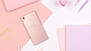 Sony Xperia Z5 Premium ar urma să sosească şi într-o variantă roz