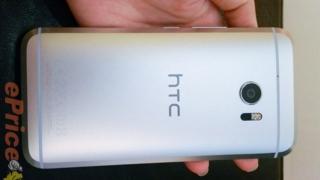 Iată-l pe HTC 10 în ultima serie de fotografii înainte de lansarea oficială; telefonul ajunge în mâinile retailerului ePrice.hk
