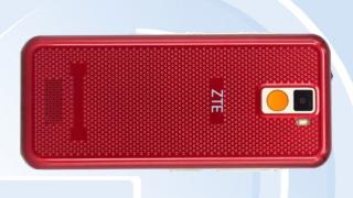ZTE E3 primește certificarea TENAA; smartphone cu Android 5.1 și tastatură fizică alfanumerică