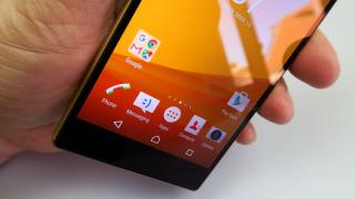 Sony Xperia Z5 - OS, UI, aplicaţii în continuare arătoase, dar cu bloatware