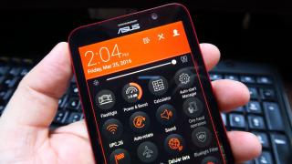 ASUS ZenFone 2 Deluxe Special Edition: conectivitate în linie cu restul ansamblului