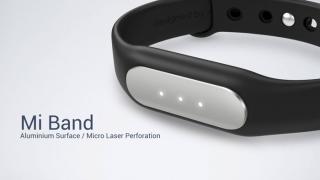 Xiaomi pregătește o nouă brățară inteligentă Mi Band; CEO-ul companiei o dezvăluie într-un stream live