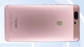 Honor V8 este primul smartphone Huawei ce vine cu display Quad HD; acesta primește certificarea TENAA