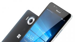 Oferta "cumperi un Lumia 950 XL, primeşti un Lumia 950" e reală, a debutat în Canada pentru început