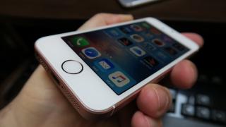iPhone SE Review