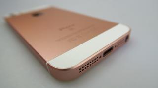 iPhone SE: Multimedia de calitate, cu volum și acustică peste iPhone 6S