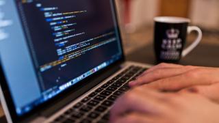 Hardware-ul e ieftin, inginerii sunt scumpi!