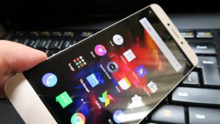 LeTV 1S: Benchmark-uri de upper midrange, temperatura puţin peste limită