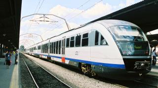 Orange oferă acum Internet gratuit în anumite trenuri de la CFR Călători