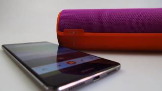 UE Boom 2 Review: bun de "bubuială", rezistent la apă, cam tot ce trebuie vara...