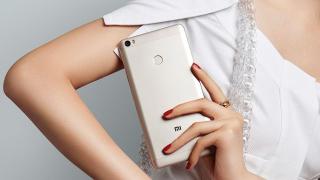 Xiaomi Mi Max ajunge la QuickMobile; iată ce preț are phablet-ul de 6.44 inch