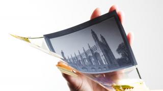 Oppo prezintă un prototip de telefon cu corp flexibil şi ecran de 7 inch