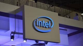 Intel îşi închide birourile de la Bucureşti şi concediază 150 de angajaţi; Se anunţă o restructurare globală, posibil provocată de casarea Atom şi insuccesul Tizen