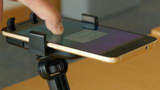 Orice telefon poate primi acum control prin presiune datorită tehnologiei ForcePhone şi a ultrasunetelor (Video)