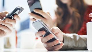 Cel mai nou studiu Samsung scoate la iveală că 67% dintre români pretind a cunoaște termenii tech pe care de fapt nu îi știu 