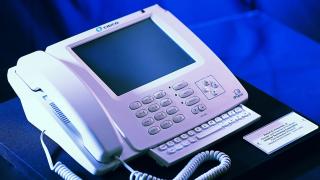 Ştiaţi că: Apple nu e prima companie care a avut un produs numit "iPhone"; Primul model apărea în 1998 şi apoi şi Cisco a avut unul in 2006