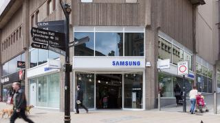Samsung ar putea să îşi mute sediul din Londra din cauza lui Brexit