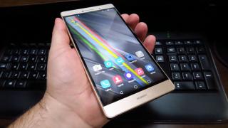 Huawei P8 Max: Display de calitate, cu protecţie pentru ochi