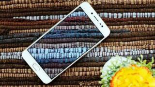 Numeroase fotografii cu Vivo X7 ajung pe web înaintea lansării de pe 30 iunie