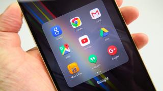 Huawei P8 Max: Lollipop combinat cu EMUI și 46 aplicații la pachet