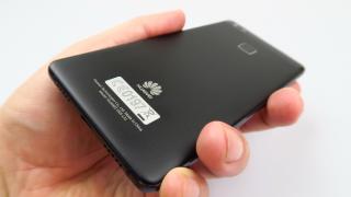 Huawei P9 Lite: Baterie peste P8 Lite, fără pretenţii de cuceritor
