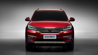 Platforma mobilă YunOS va ajunge şi pe automobile în curând; Gigantul e-commerce Alibaba lucrează şi la un automobil autonom