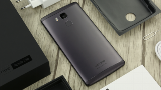 Primul unboxing pentru smartphone-ul Apollo Lite ne este prezentat chiar de către Vernee