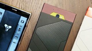 Smartphone-ul Turing Phone e în sfârşit disponibil, după luni de amânări: ultra criptat, protejat şi securizat