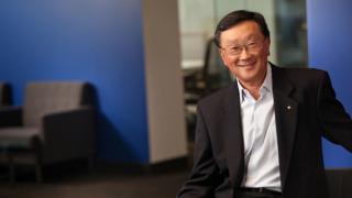 CEO-ul BlackBerry critică în continuare Apple pentru că nu permite accesul guvernului la datele utilizatorilor