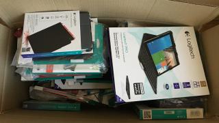 Punem la bătaie zeci de huse Logitech pentru tabletele tale; Concursul îţi aduce huse pentru iPad şi tablete Samsung, inclusiv unele cu tastaturi în dotare