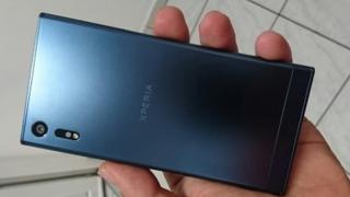 Flagship-ul Sony Xperia F8331 apare din nou în imagini; vine într-o nuanță de albastru electric