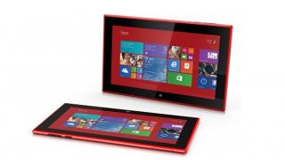 Din arhivele modelelor Nokia Lumia anulate: o fotografie de colecţie cu tableta Lumia 2020, phabletul Lumia 650 XL şi alte device-uri