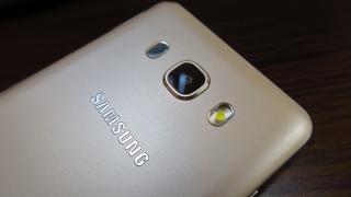Samsung Galaxy J5 (2016): Camera peste cea a lui Galaxy A3 (2016), multe modele din China