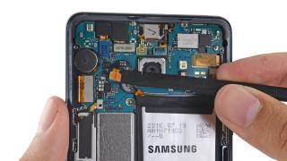 Samsung Galaxy Note 7 primeşte o disecţie din partea iFixit, se dovedeşte greu de reparat; Totuşi e mai ușor de deschis decât Galaxy S7