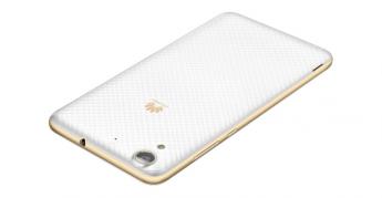 Huawei Y6II este un phablet cu display de 5.5 inch și 2 GB RAM ce costă 849 lei la eMAG.ro