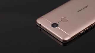 Telefonul Ulefone Metal disponibil acum şi pe auriu, vine cu dotări midrange, preţ de 119 dolari